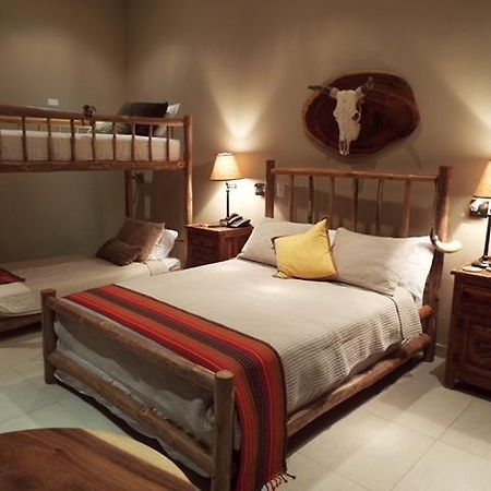 Hotel La Gaviota Tropical 普拉亚埃尔莫萨 外观 照片